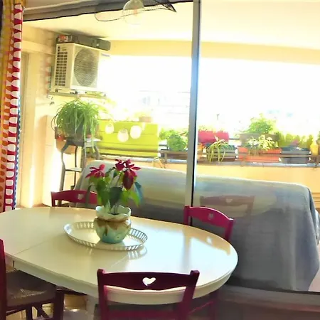 Διαμέρισμα Arles *centre Historique *terrasse *climatisation